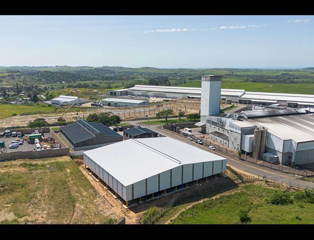 1,900M² WAREHOUSE FOR SALE IN ETETE